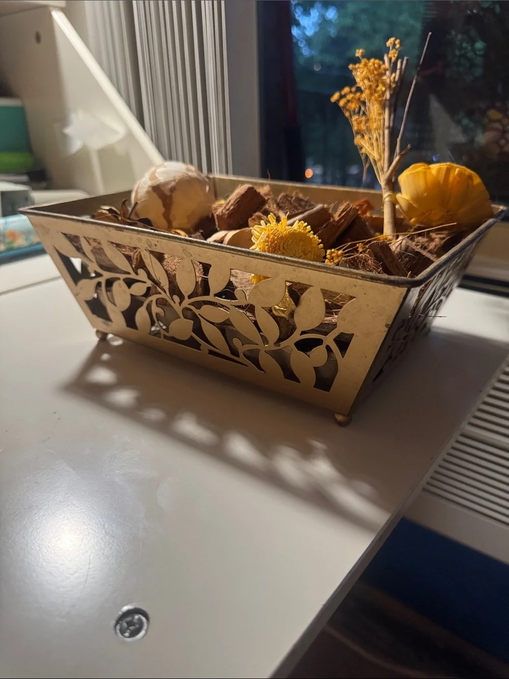 Gold Leaf Cutout Rectangular Centerpiece Bowl